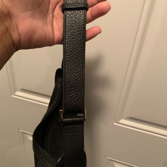 Gucci Great Condition Authentic - Picture 6 of 9